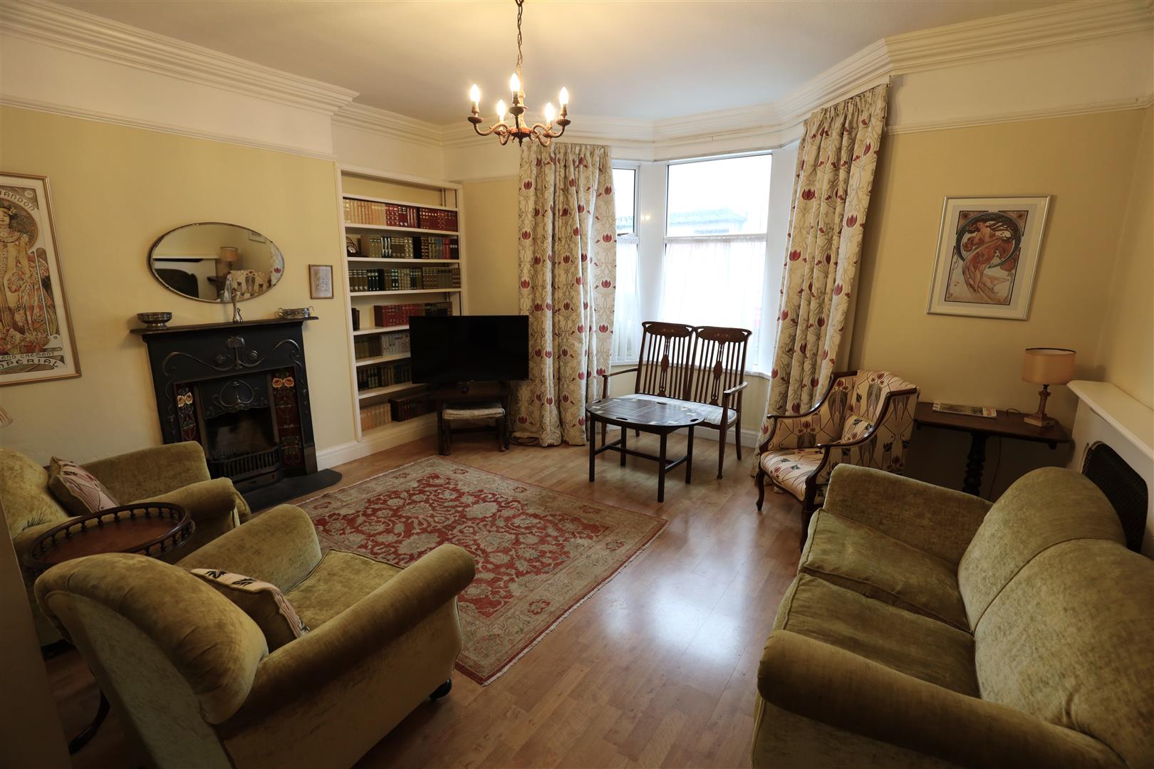 81 Eastgate, Cowbridge, CF71 7AA